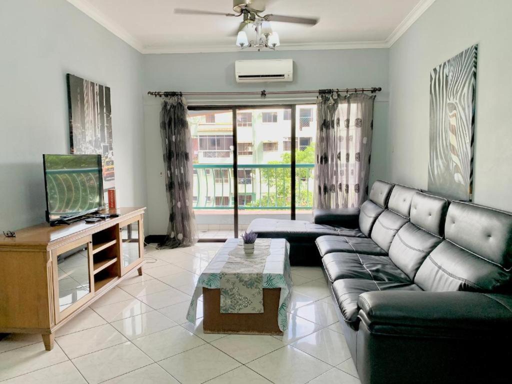 Marina Court Vacation Home 3 Bedrooms - 亞庇 外观 照片