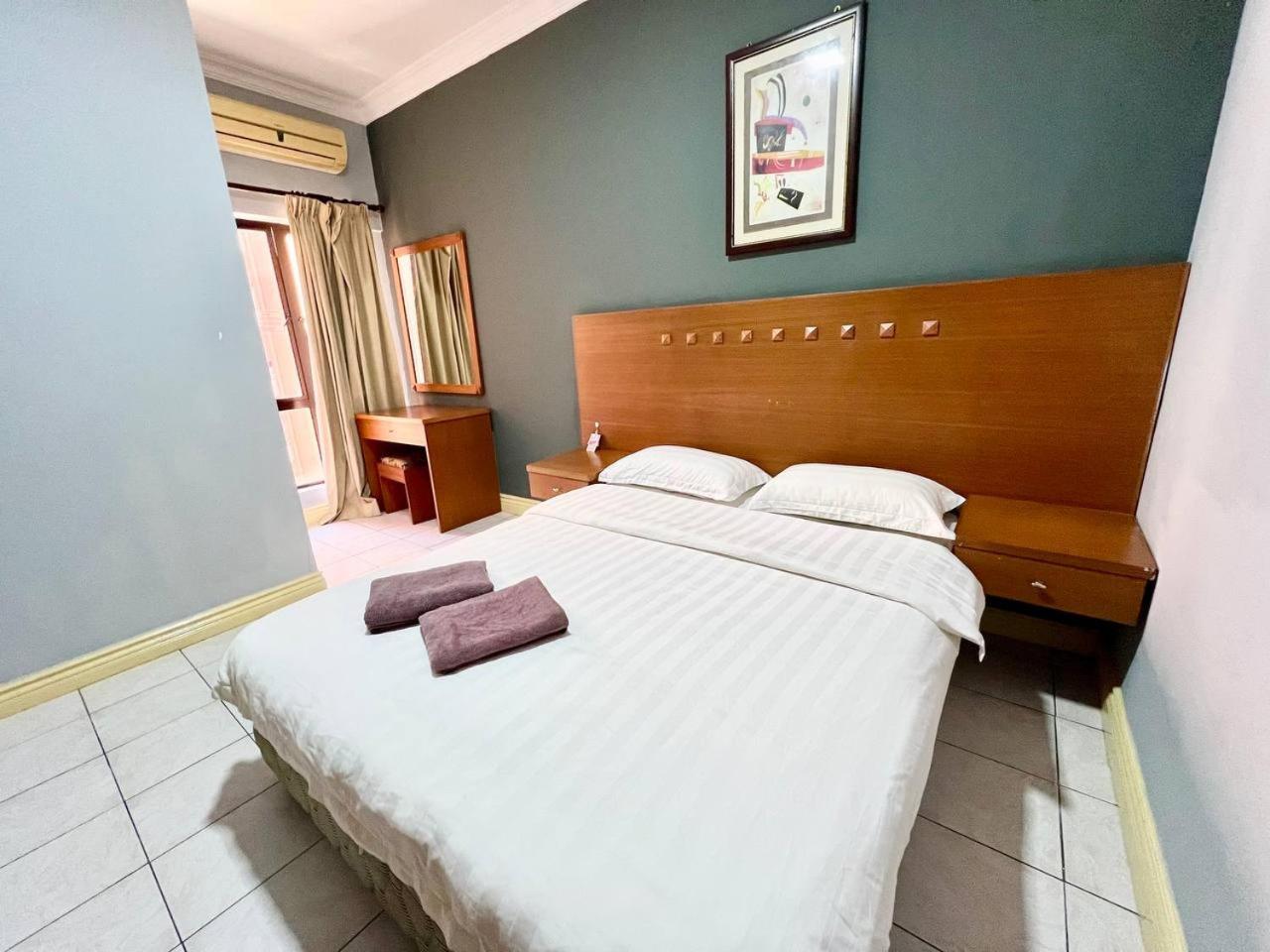 Marina Court Vacation Home 3 Bedrooms - 亞庇 外观 照片