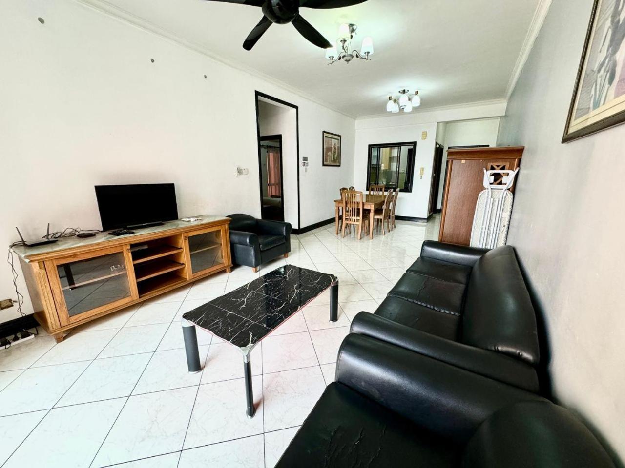 Marina Court Vacation Home 3 Bedrooms - 亞庇 外观 照片